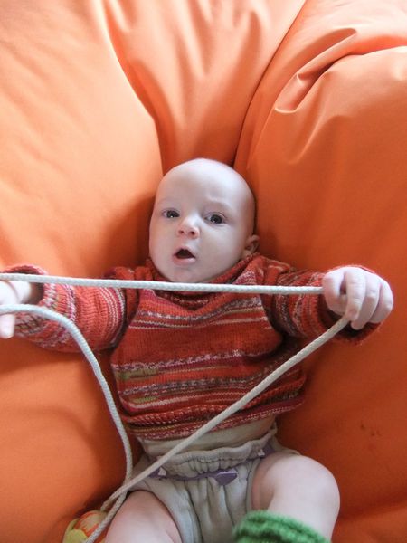 Jouer avec une ficelle même pour les petits (2)