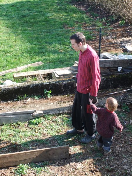 Installation des planches du potager en carrés (3)