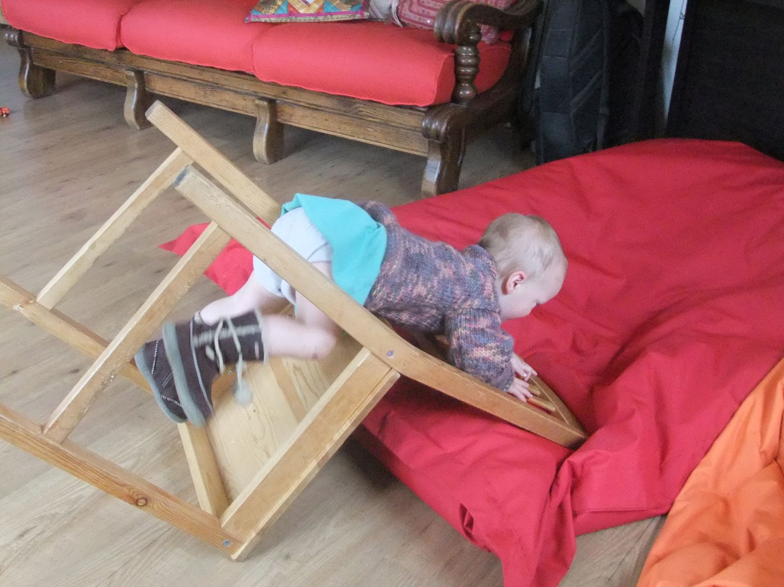 Imaginez quand les lutins utilisent toutes les chaises de la maison :-)