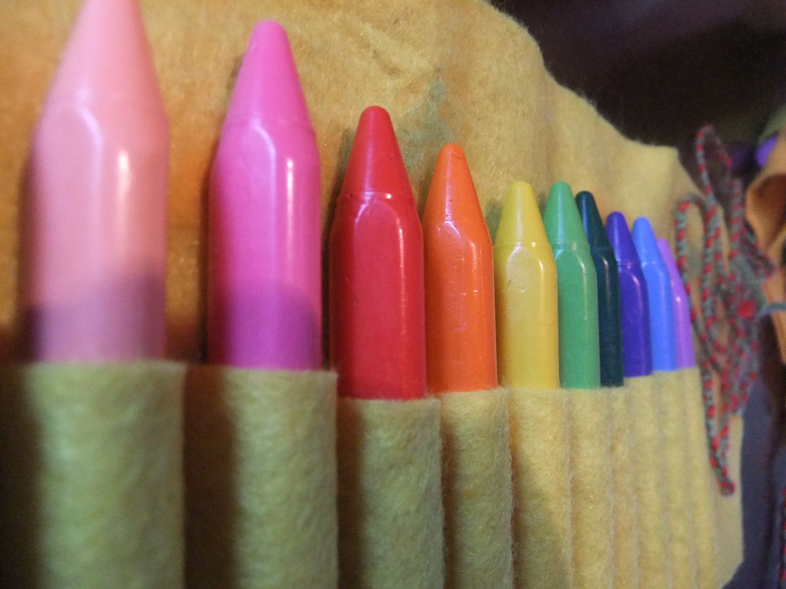 Des pochettes à craies de cire pour les lutins