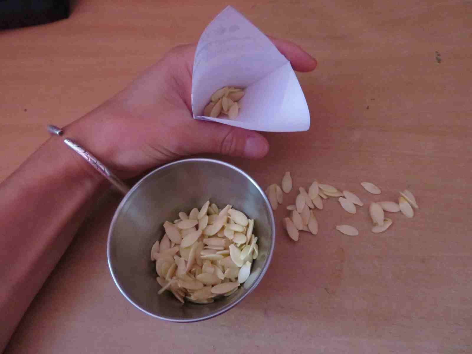 Confectionner un sachet pour conserver des graines