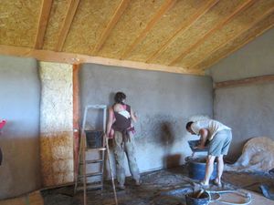 Autoconstruction - Les enduits de finition terre
